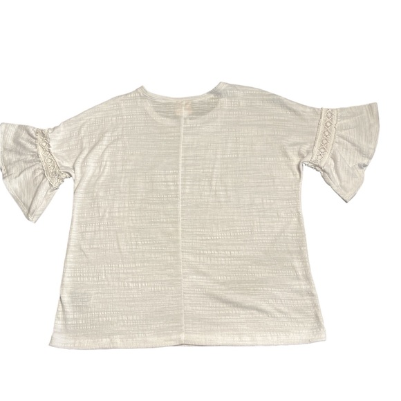 Ruby Rd. Lightweight white short sleeve top crochet on bell sleeves Size M NWT - Picture 2 of 9